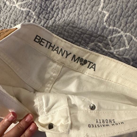 High waisted white shorts - Aeropostale/ Bethany Mota - Picture 4 of 5